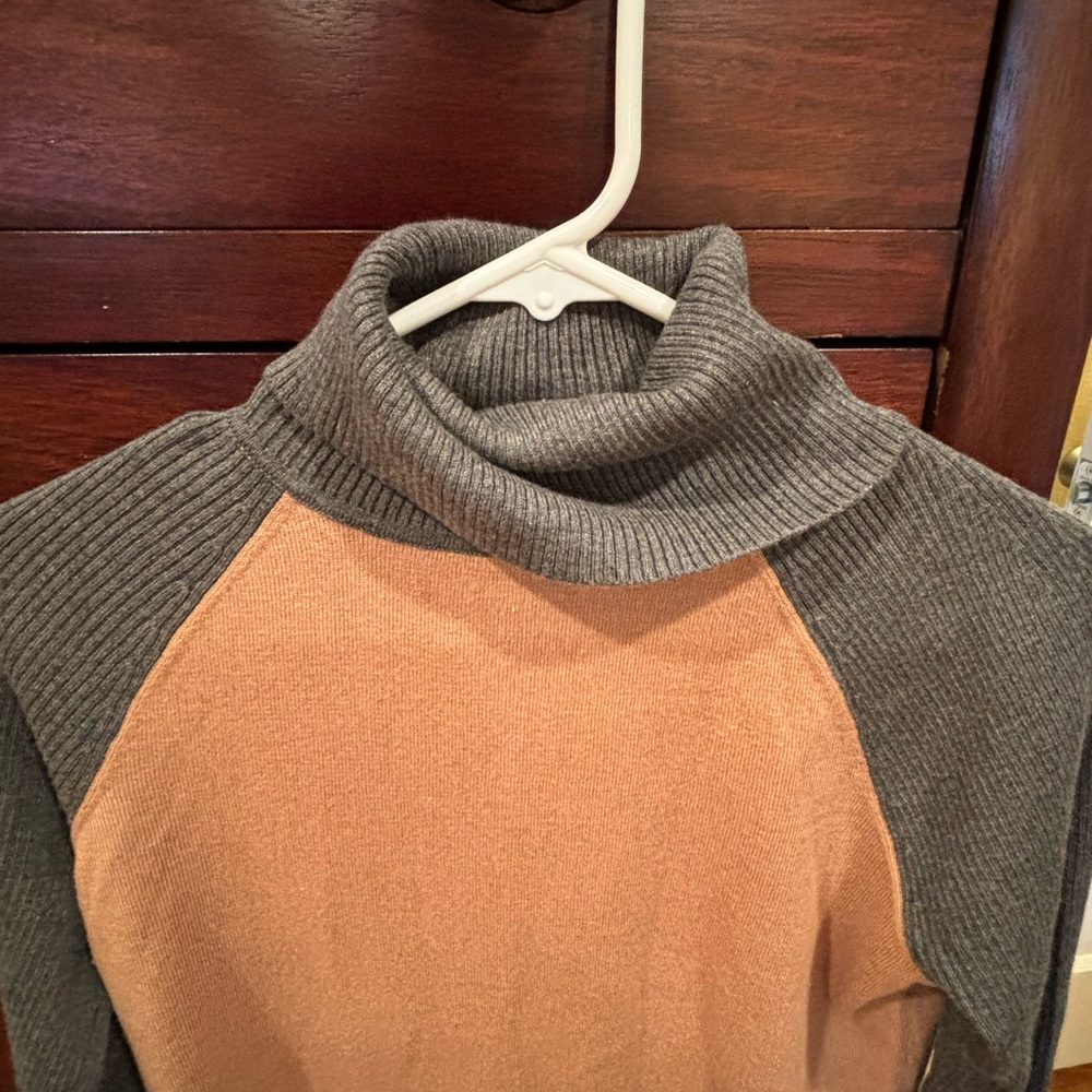 Sweater Turtle Neck - image 2